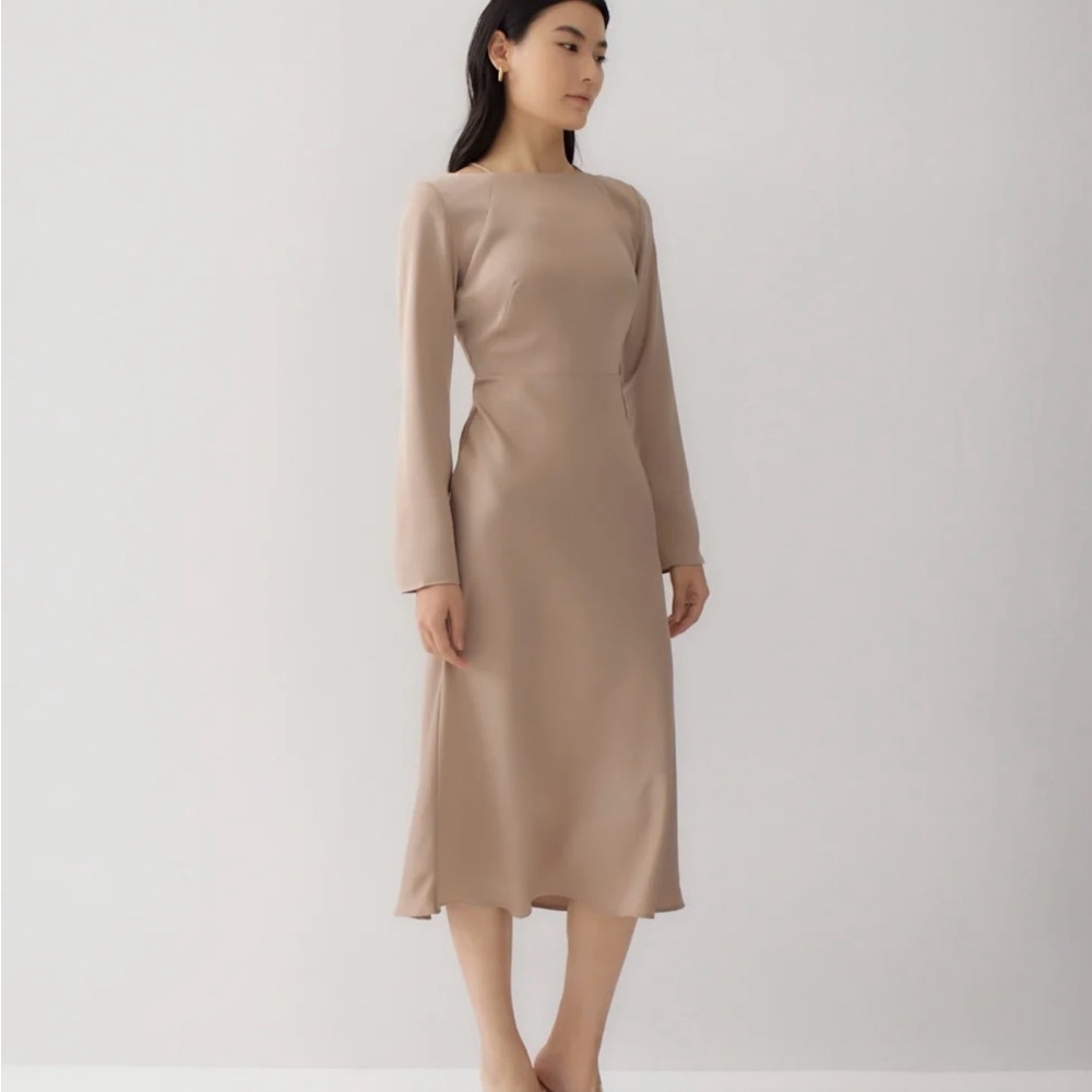 Tan Ribbed Sheath Dress with Raglan Sleeves - Picture 2 of 8